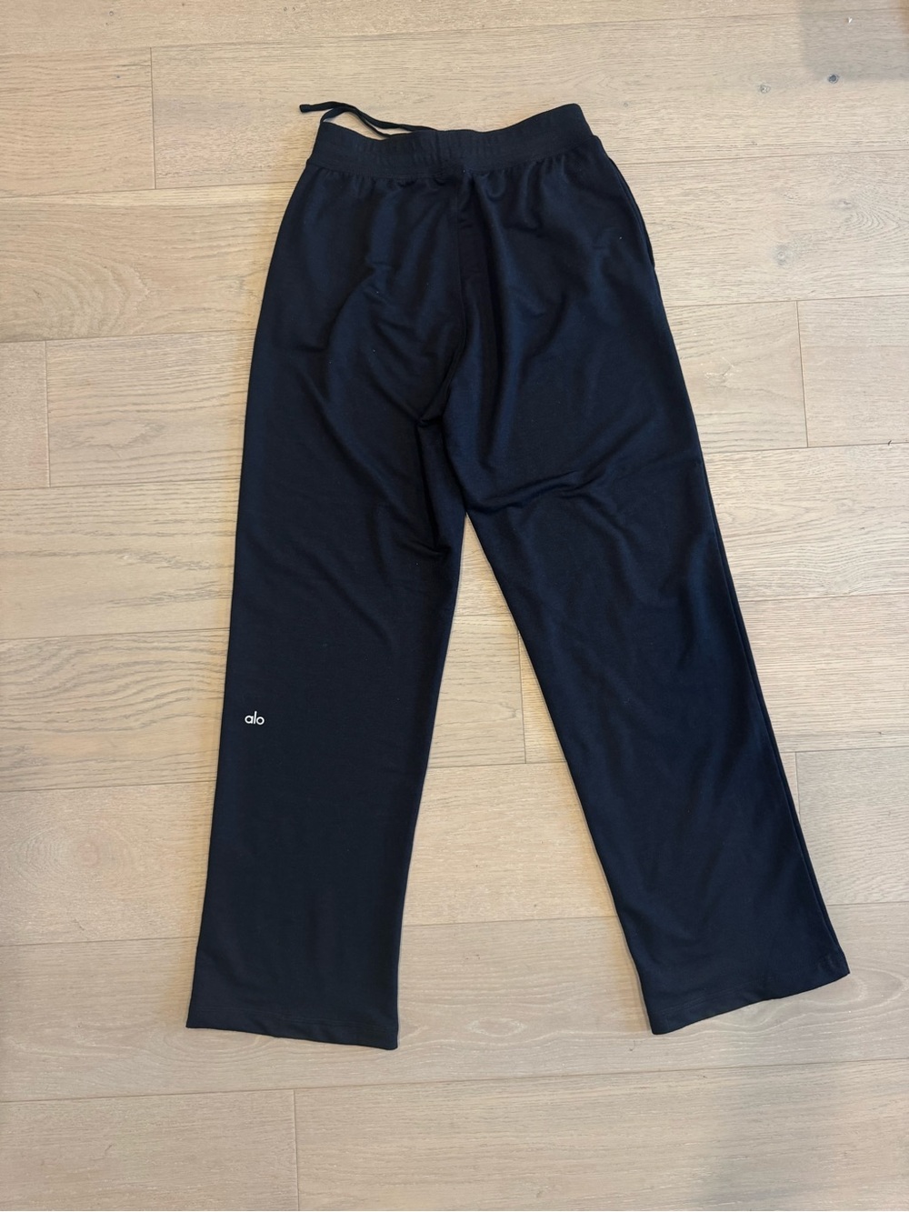 ALO Yoga Black Drawstring Waist Wide-Leg Pants - Picture 5 of 6